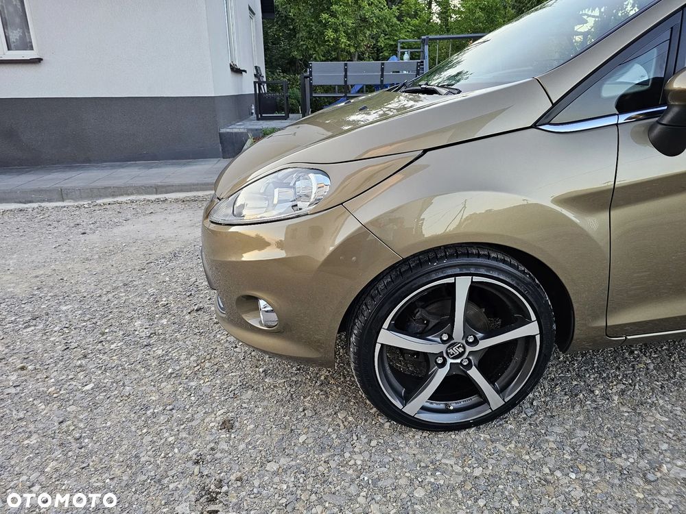 Ford Fiesta 1.6 Ti-VCT Titanium - 28