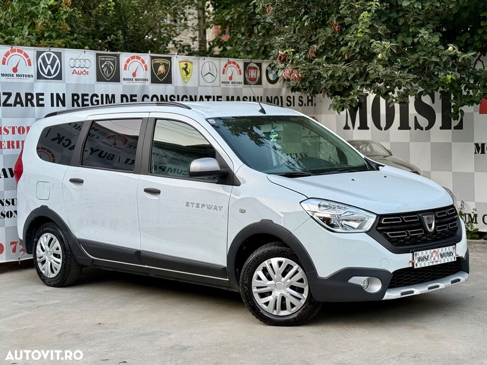 Dacia Lodgy TCe 115 Stepway - 1