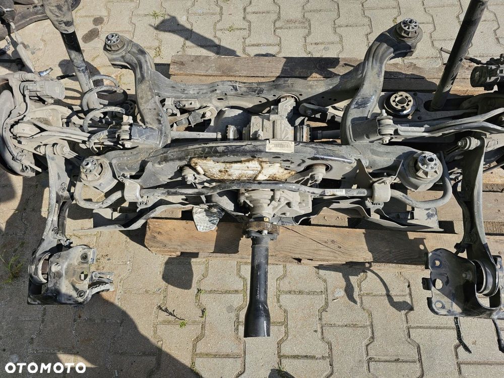wózek sanki zwrotnica zawieszenie tył tylne mercedes glb 247 4matic - 3