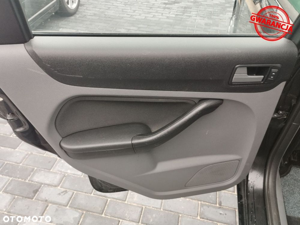 Ford Focus - 17