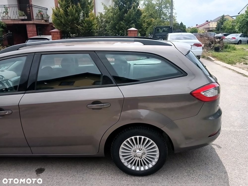 Ford Mondeo 1.6 Platinium X Plus (Trend) - 26