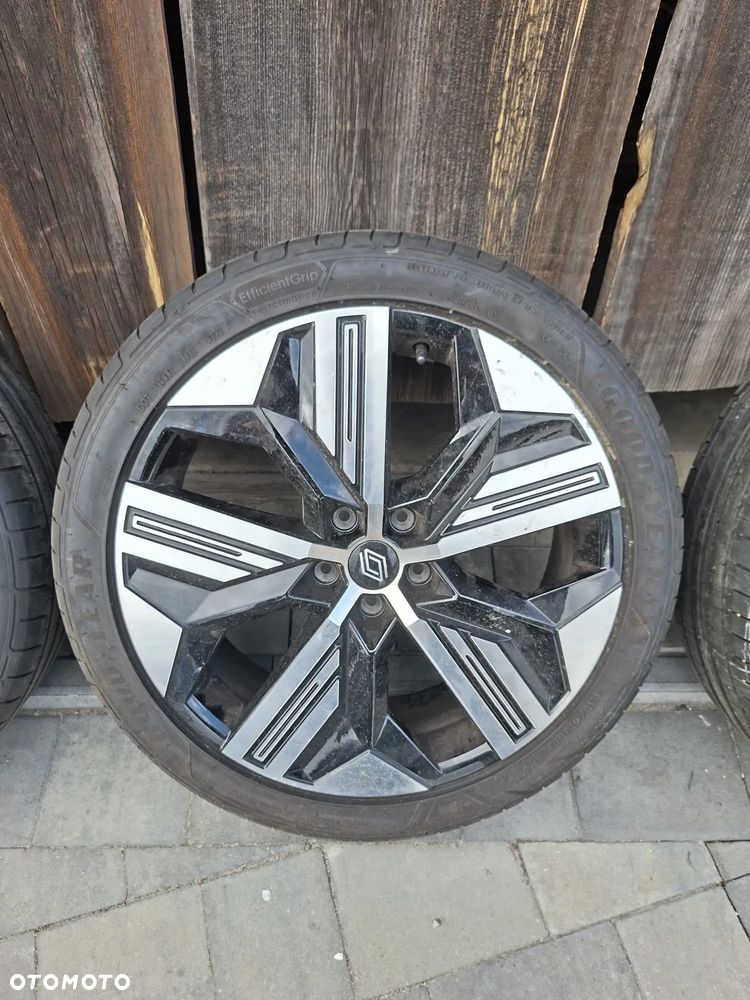 FELGI ALUMINIOWE KOŁA RENAULT MEGANE V E-TECH 20x7j OPONY 22r Ładne 5x114.3 - 9