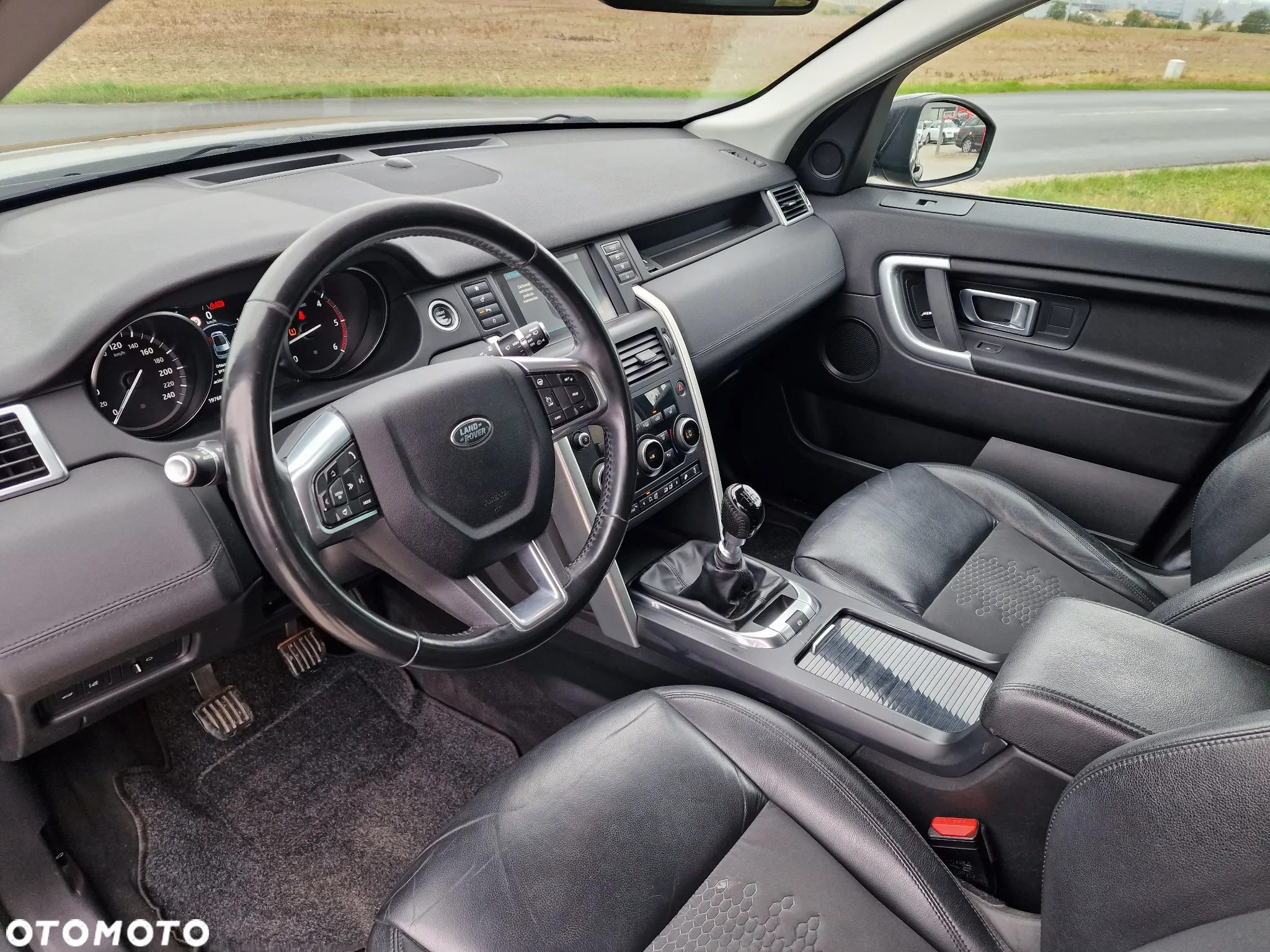 Land Rover Discovery Sport 2.0 D150 SE - 20