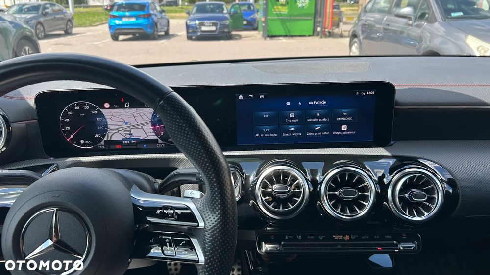 Mercedes-Benz CLA 200 7G-DCT - 16