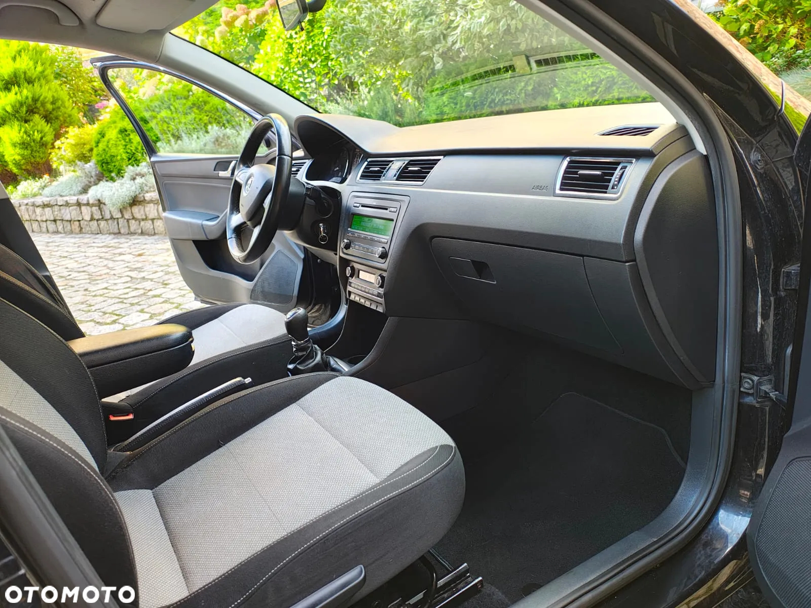 Skoda RAPID - 15