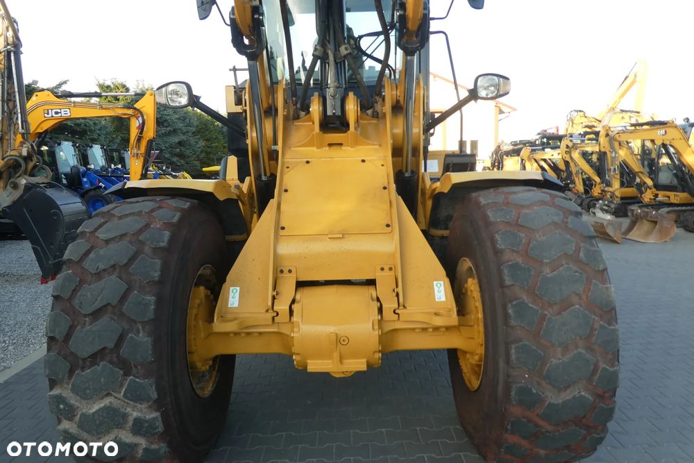 Caterpillar 938 M Z NIEMIEC ŁYZKA WIDŁY - 33