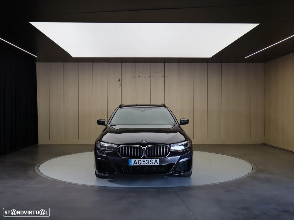 BMW 530 e Pack Desportivo M - 9