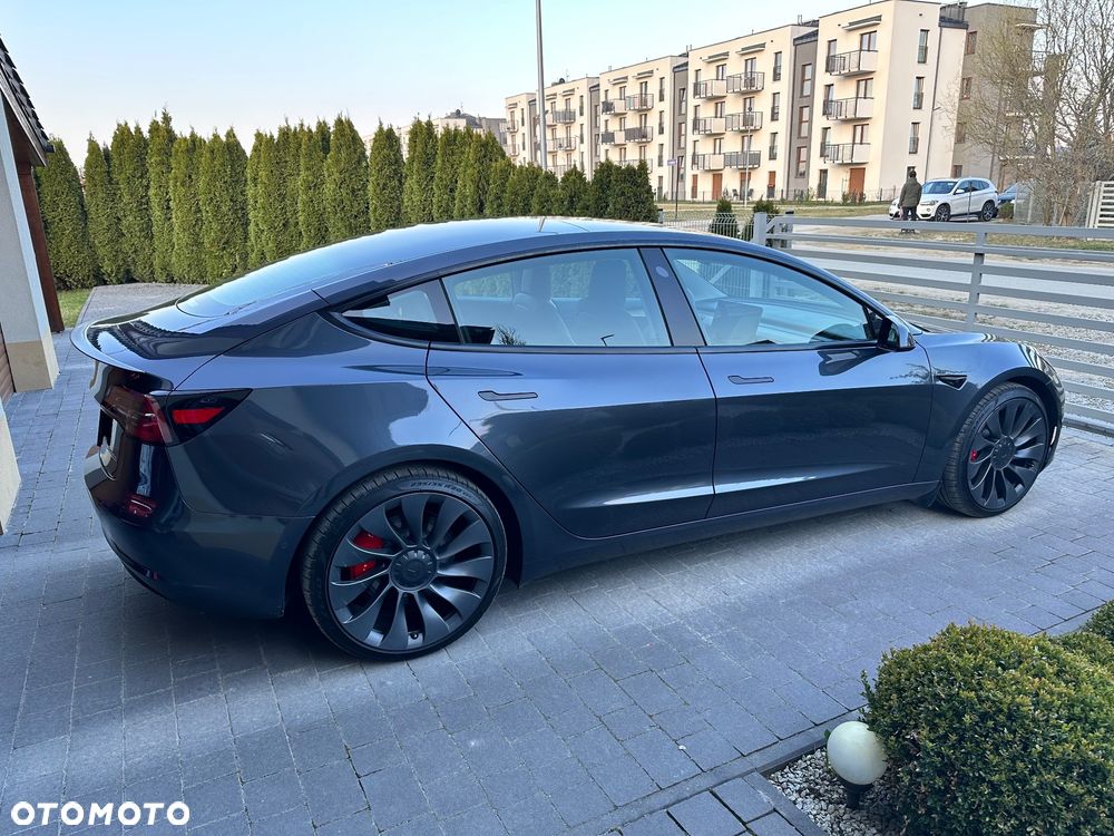 Tesla Model 3 - 2