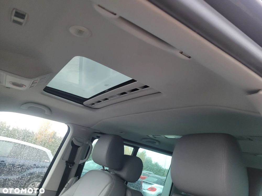 Volkswagen Multivan - 8