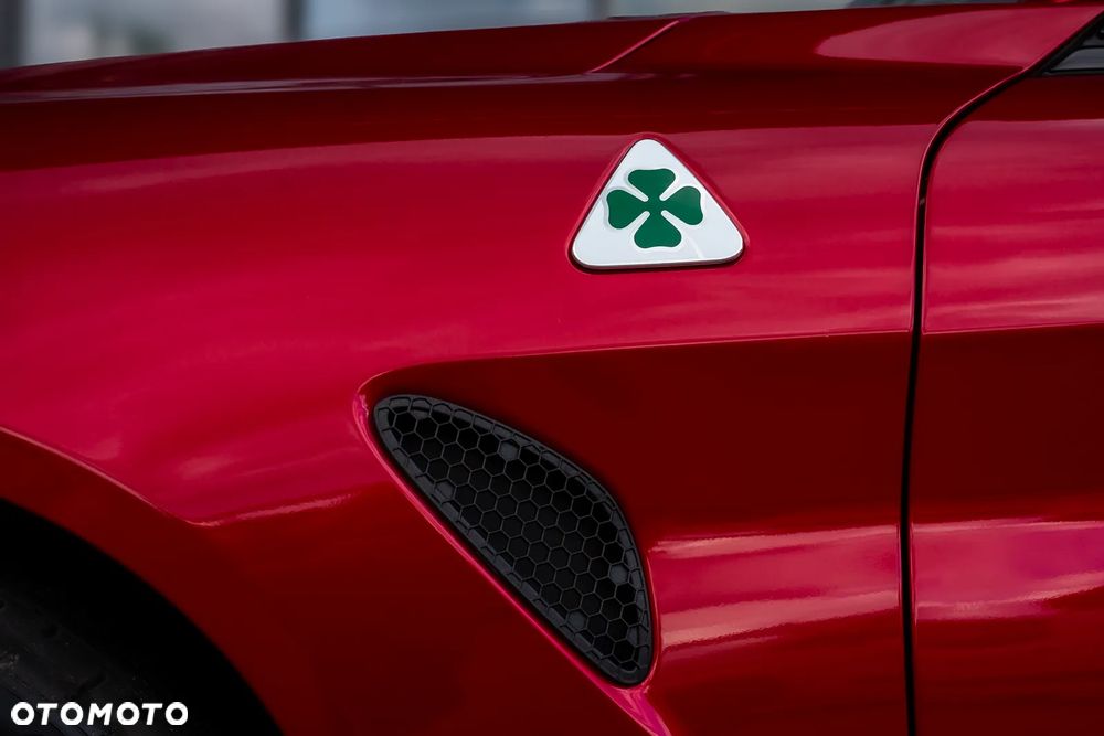 Alfa Romeo Giulia - 11