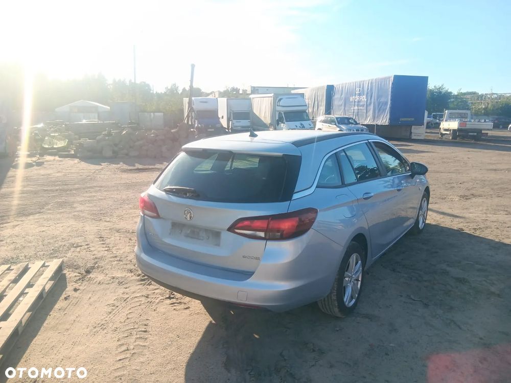 Opel Astra - 11
