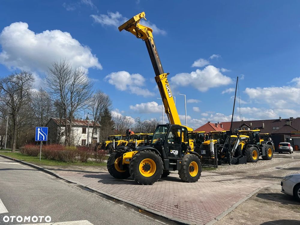 JCB 560-80 - 11