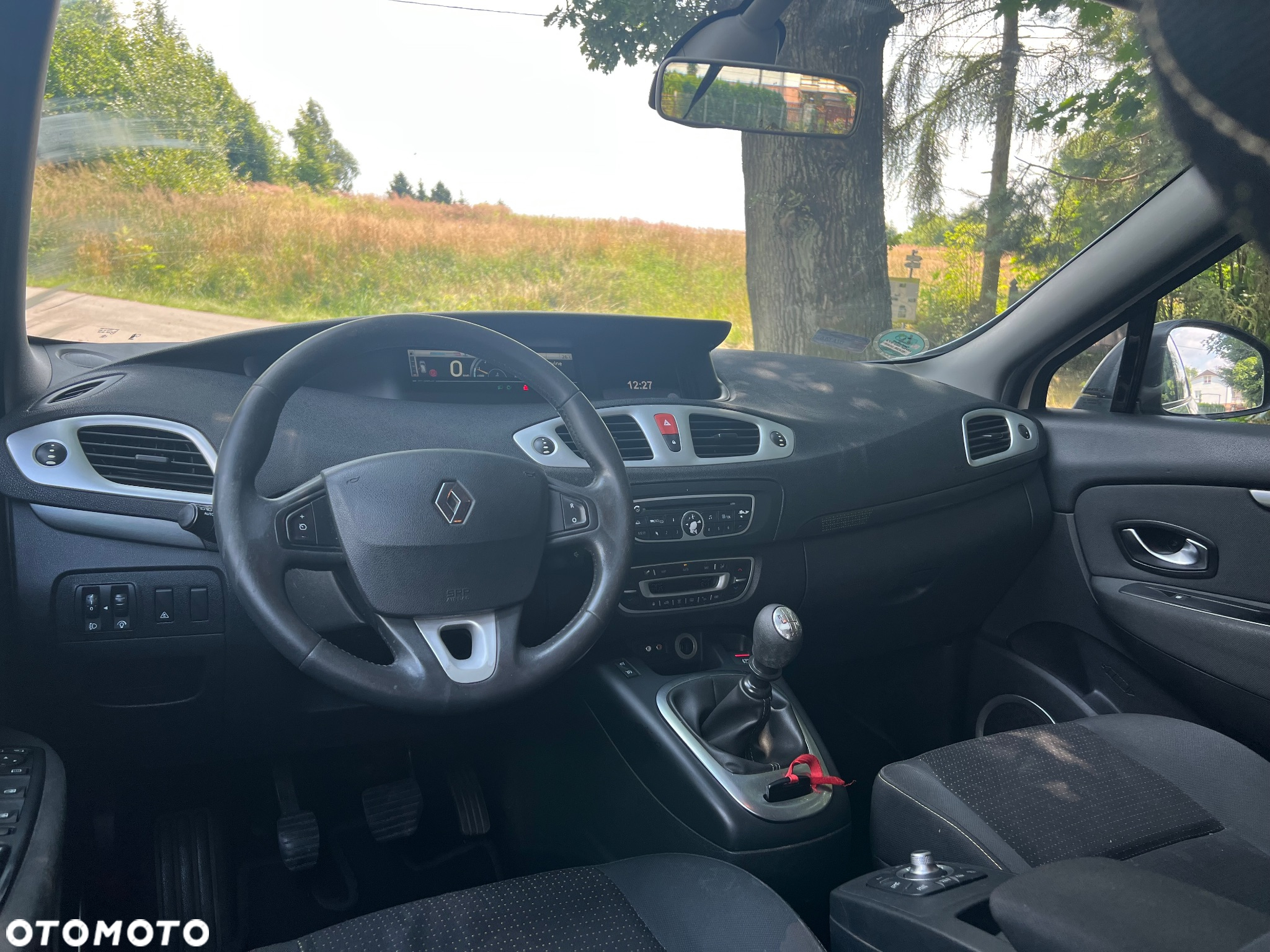 Renault Grand Scenic 1.9 dCi FAP Privilege - 10
