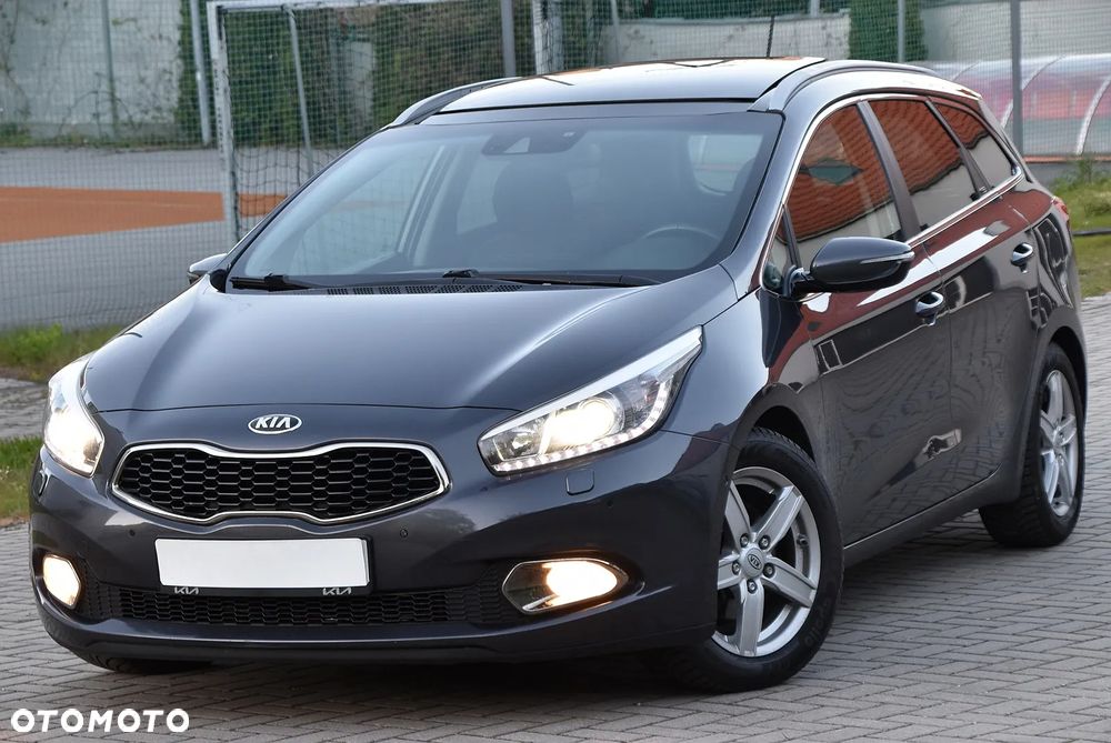 Kia Ceed 1.6 GDI DCT Platinum Edition - 2