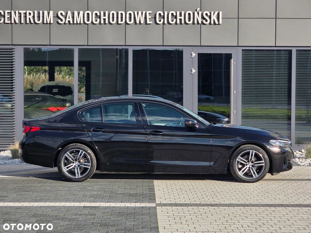 BMW Seria 5 520i GPF M Sport sport - 34