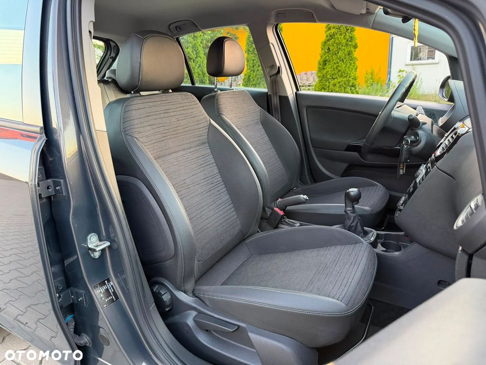 Opel Corsa 1.4 Innovation - 19