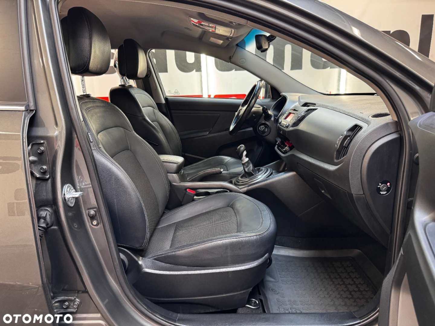 Kia Sportage - 40