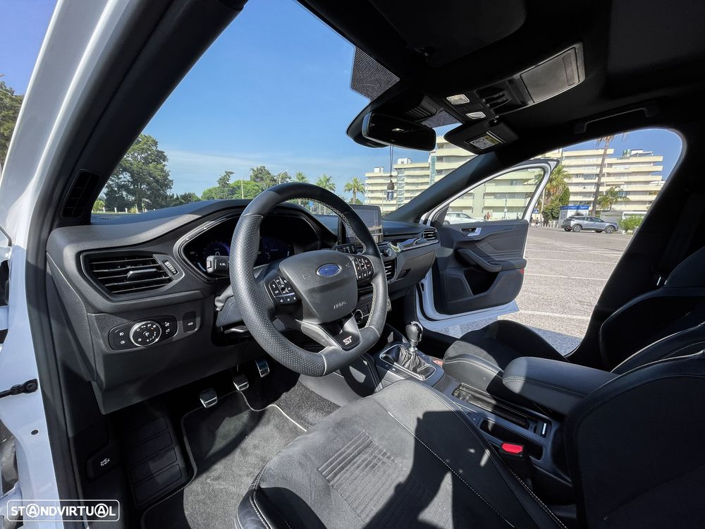 Ford Focus SW 2.3 EcoBoost ST3 - 21