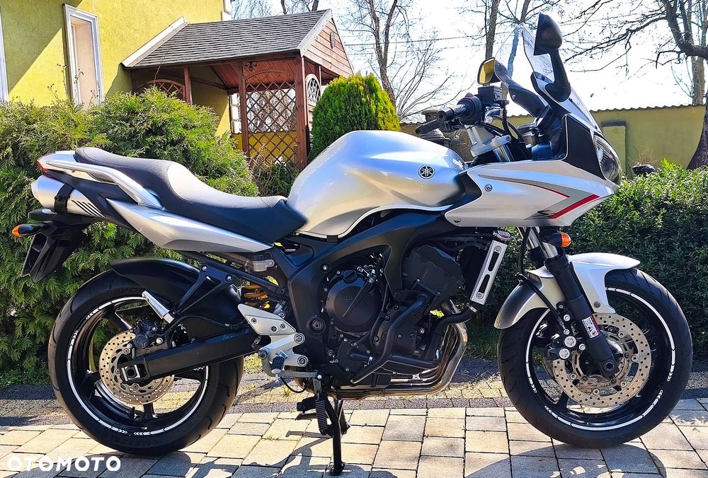 Yamaha FZ6 - 2