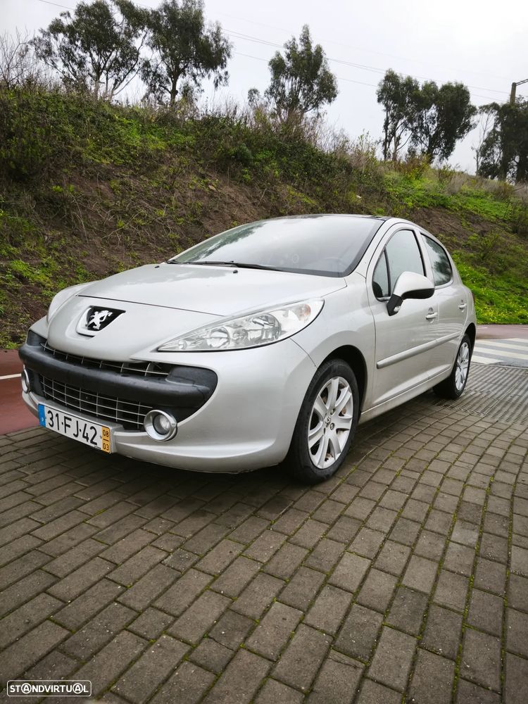 Peugeot 207 1.6 HDi 99g - 1