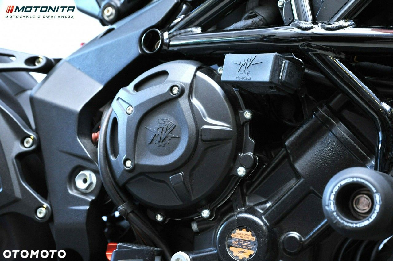 MV AGUSTA Brutale - 7