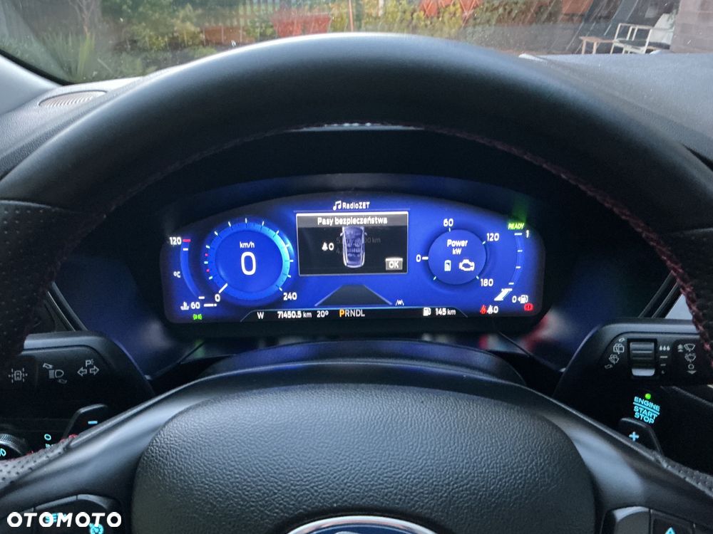 Ford Kuga - 2