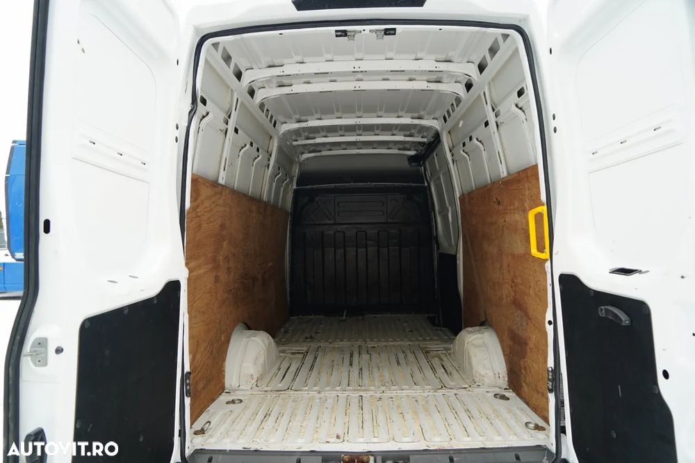 Iveco DAILY 35-140 / TIN / PANEL / HI-MATIC - 20