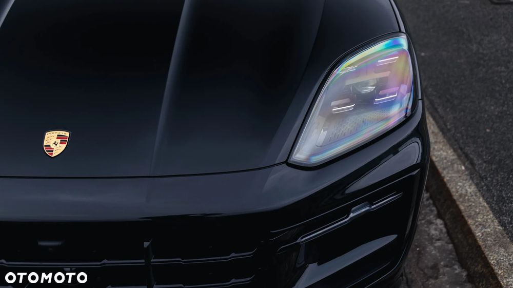 Porsche Cayenne - 21