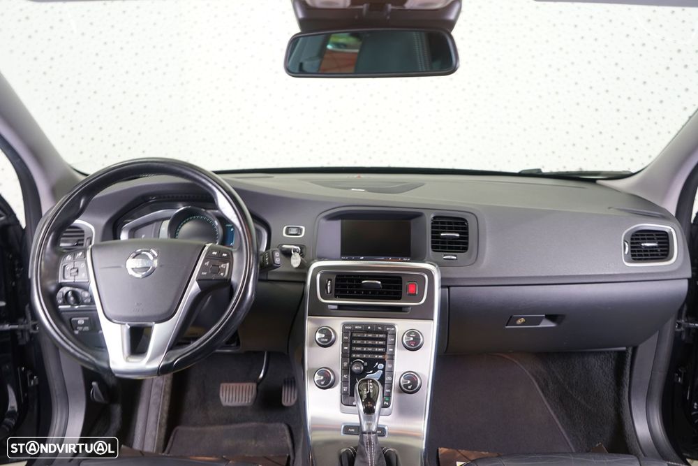 Volvo V60 2.4 D6 Summum AWD Phev - 19