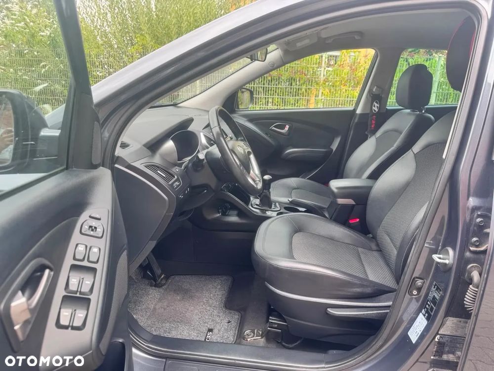 Hyundai ix35 2.0 4WD Premium - 9
