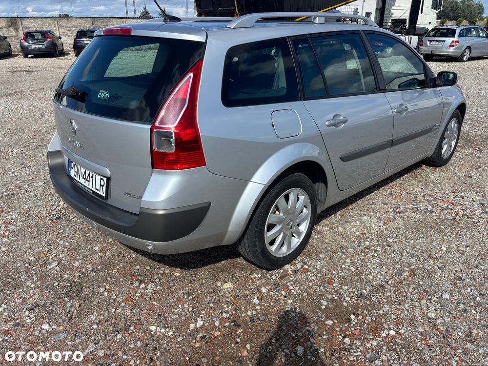 Renault Megane 2.0 dCi Expression - 4