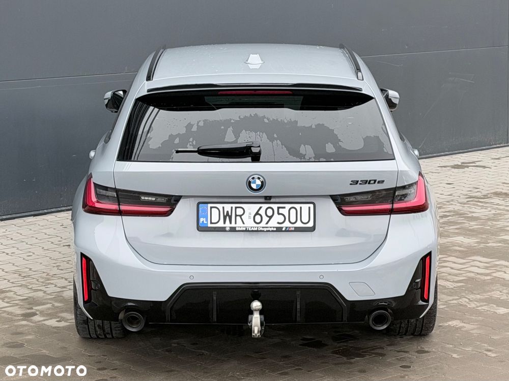 BMW Seria 3 330e PHEV M Sport - 11