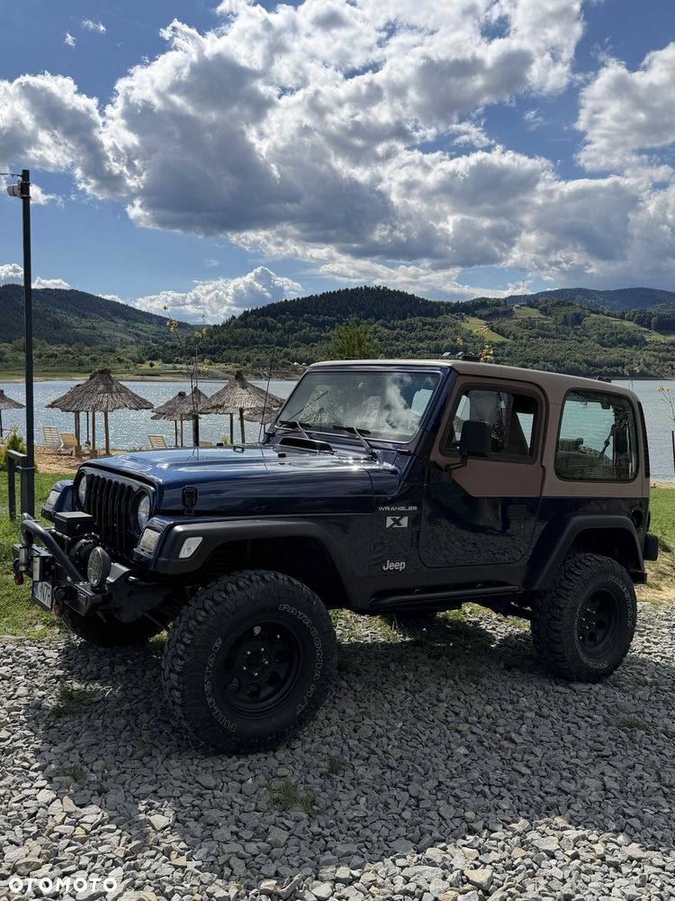 Jeep Wrangler - 5