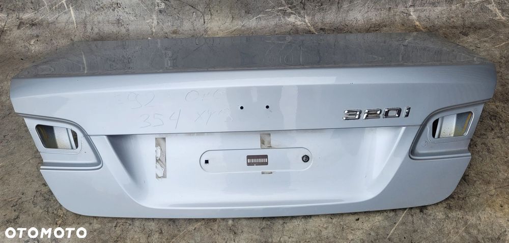 KLAPA BAGAŻNIKA BMW E92 354 TITANSILBER ORG LAKIER