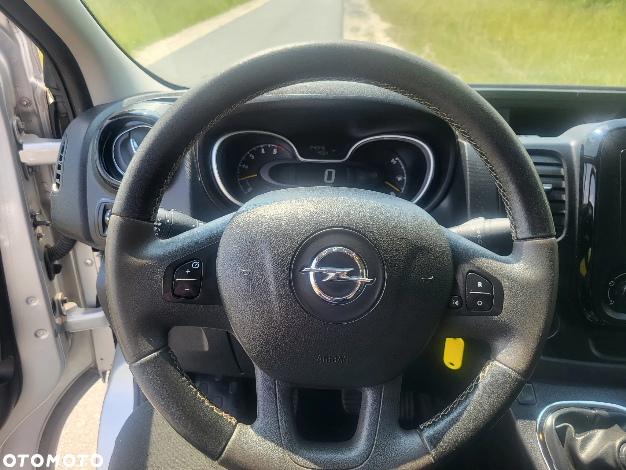 Opel Vivaro - 16