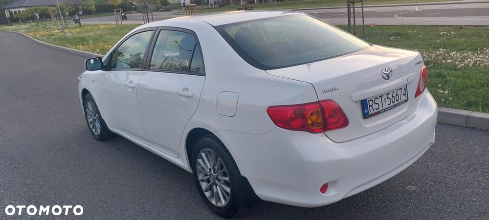 Toyota Corolla 1.6 VVT-i Premium - 6