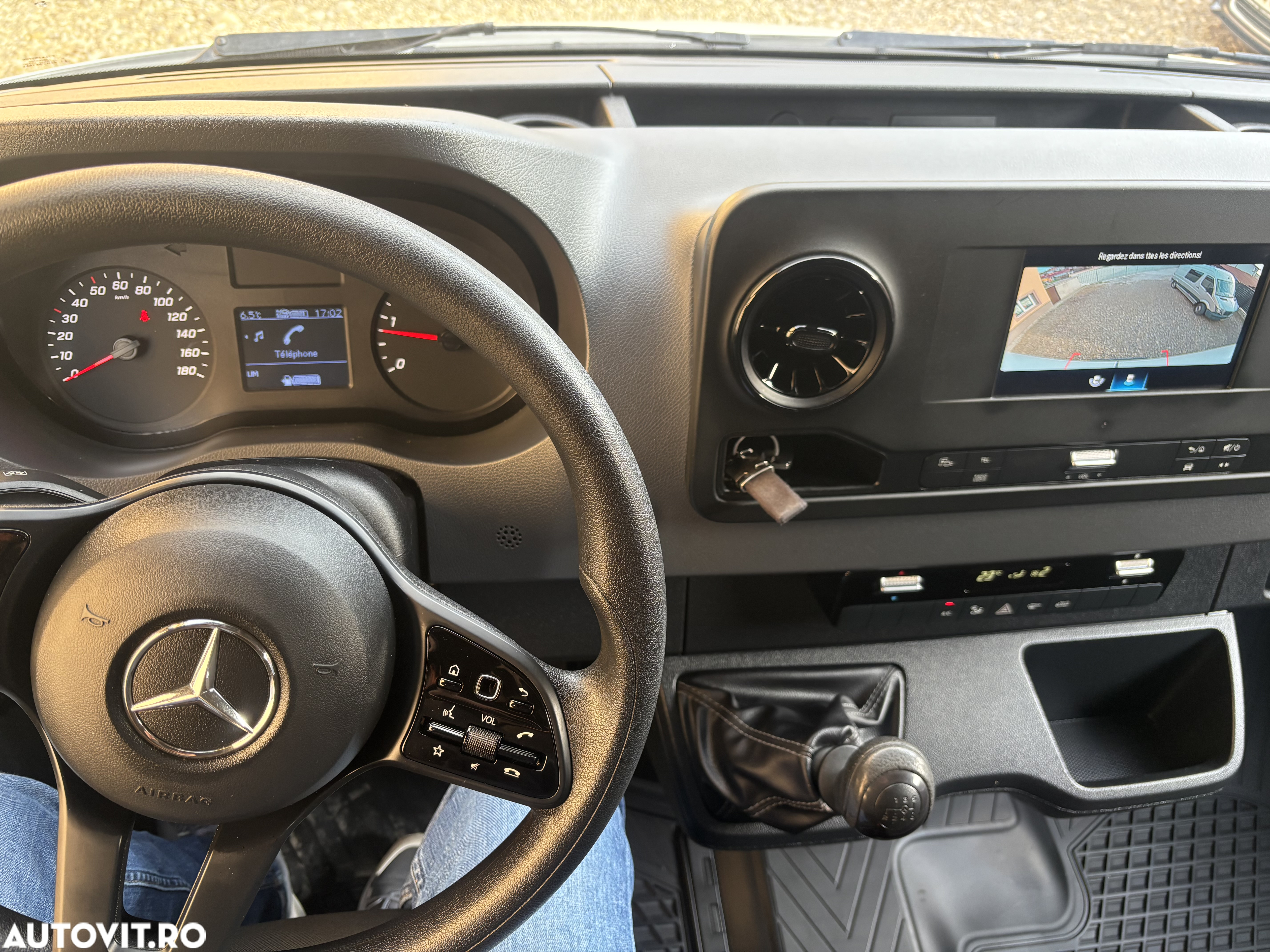 Mercedes-Benz Sprinter - 5