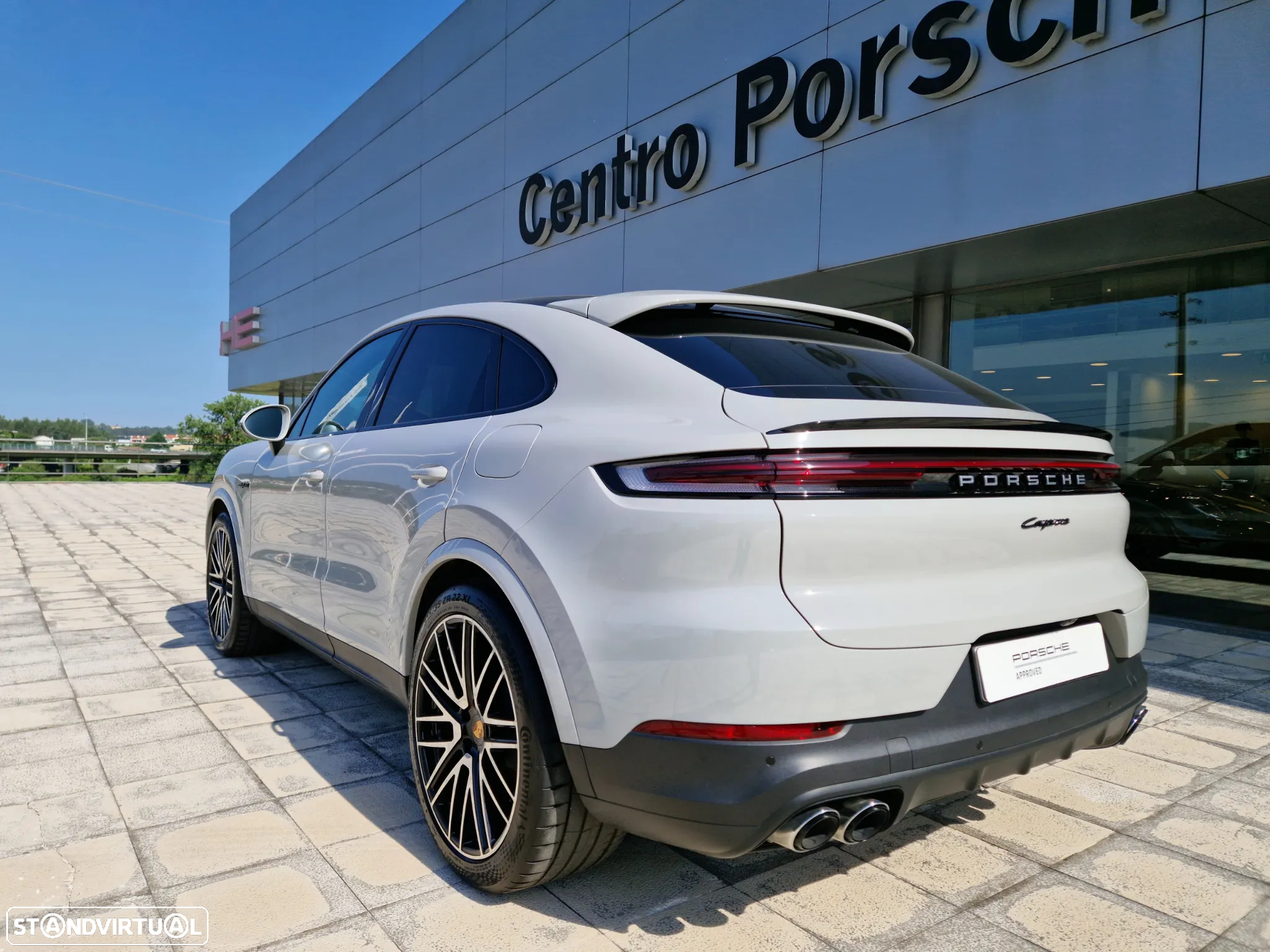Porsche Cayenne Coupé E-Hybrid - 14