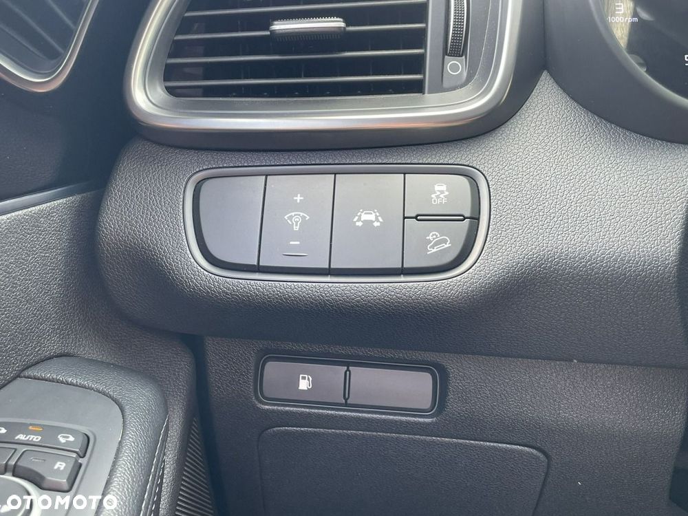 Kia Sorento 2.0 CRDI L - 22