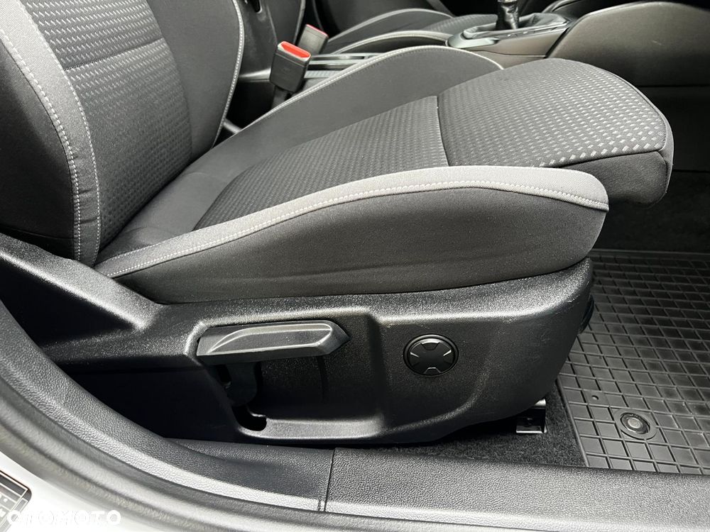 Ford Focus 1.5 EcoBlue STart-Stopp-System TITANIUM X - 23