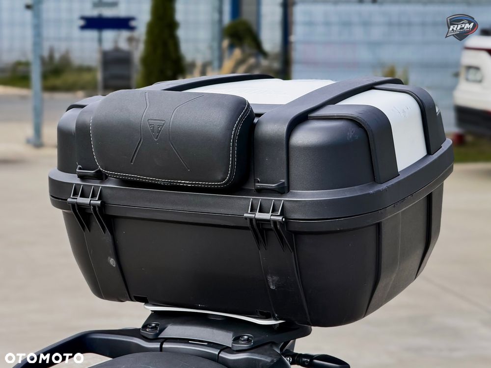 Triumph Tiger - 32