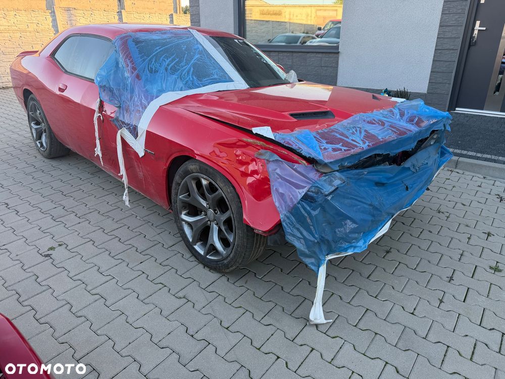 Dodge Challenger - 15