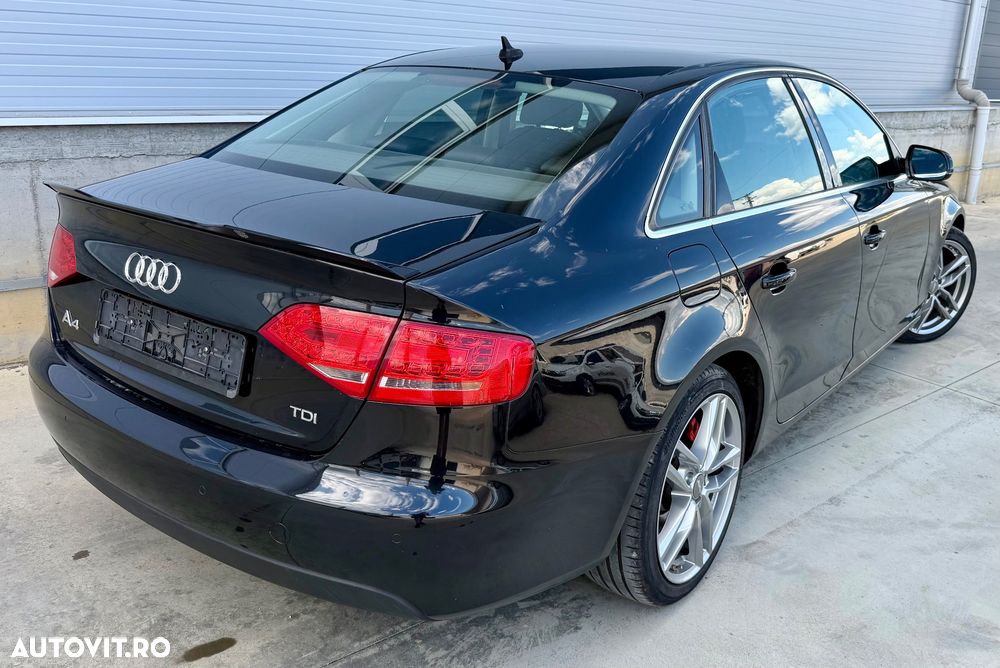 Audi A4 Limuzina 2.0 TDI DPF Attraction - 33