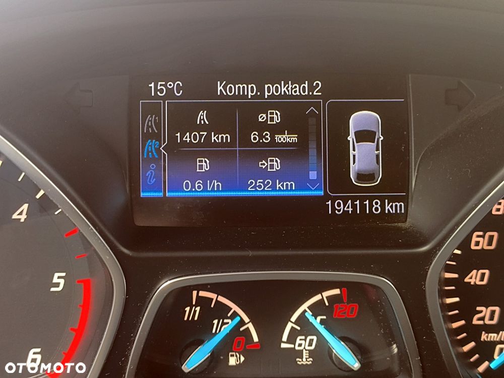 Ford Kuga 2.0 TDCi 2x4 SYNC - 39