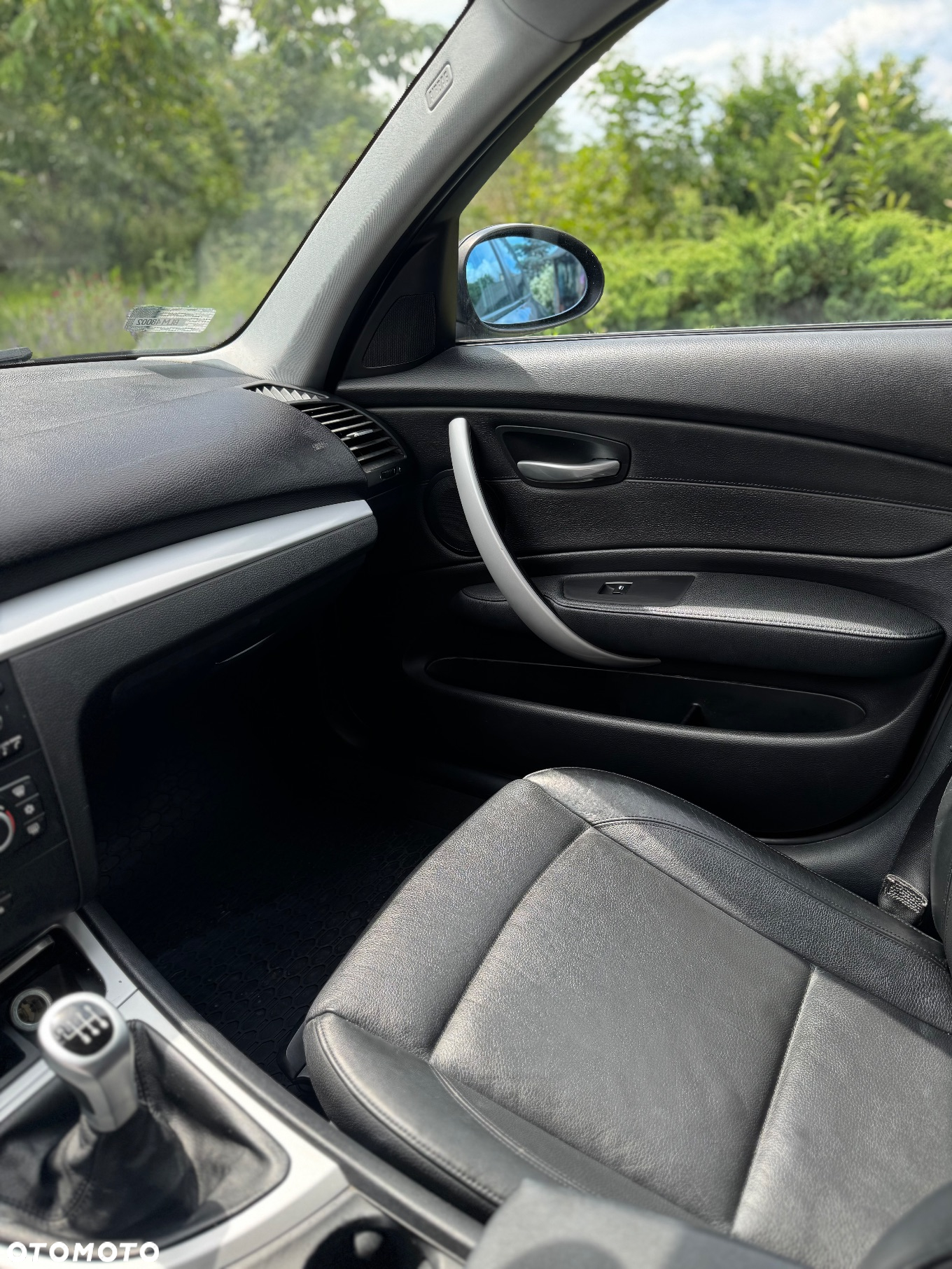 BMW Seria 1 120i - 12