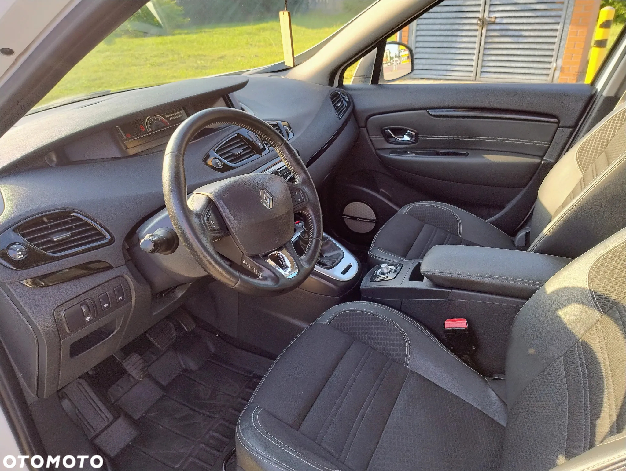 Renault Grand Scenic ENERGY TCe 130 BOSE EDITION - 7
