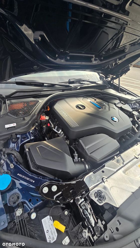 BMW Seria 3 330e xDrive M Sport sport - 13