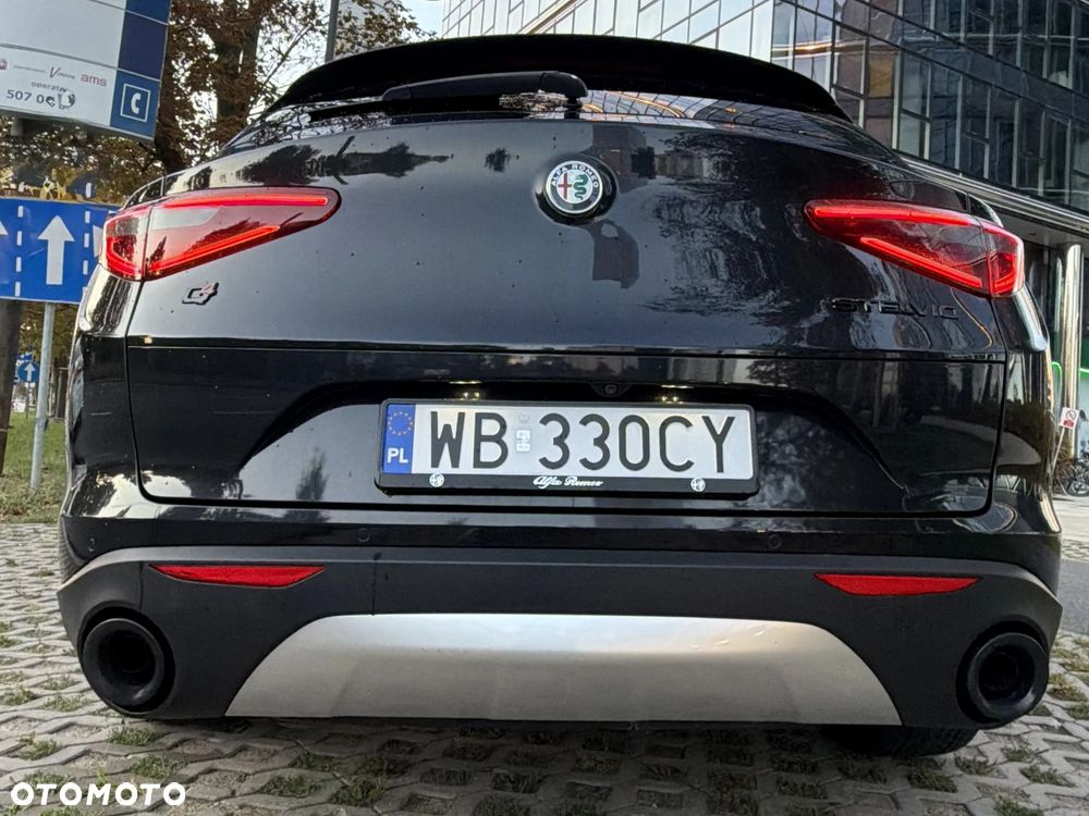 Alfa Romeo Stelvio 2.0 Turbo Executive Q4 - 5