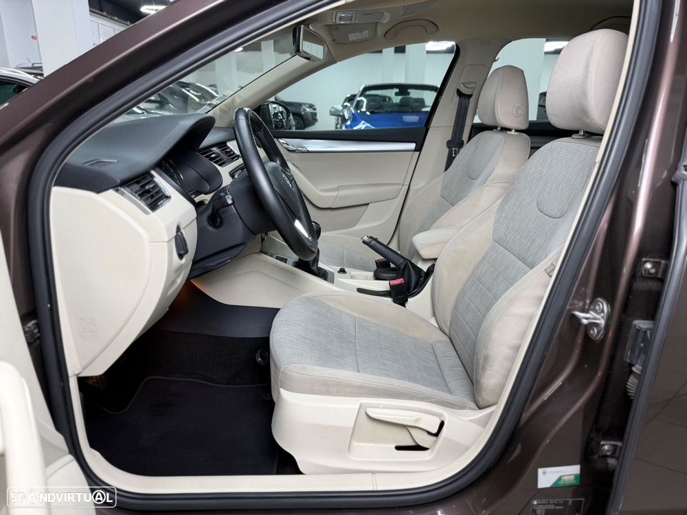 Skoda Octavia 1.6 TDI Sportline - 14