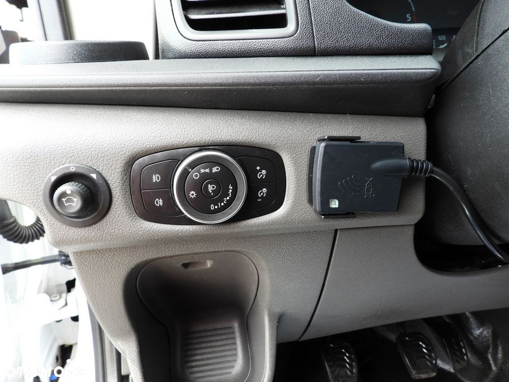 Ford TRANSIT  KONTENER WINDA 8 PALET TEMPOMAT LEDY KLIMATYZACJA  130KM - 29